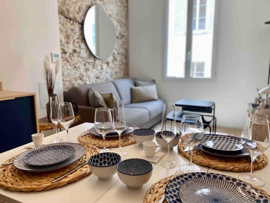 Au Coeur Du Viel Antibes - Cosy Appartement Zewnętrze zdjęcie
